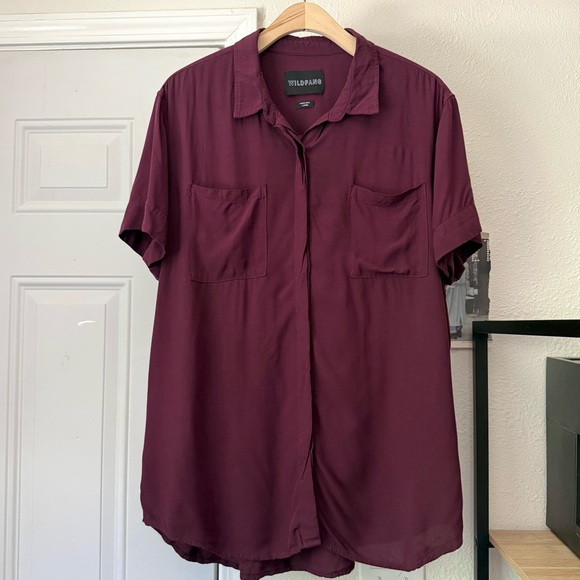 WILDFANG burgundy rayon short sleeve button up shirt - Picture 1 of 7